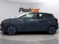 Usado Nissan Micra Acenta 101 CV (74 kW) 2020 Gris Utilitario