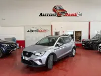 Usado Seat Arona Style Plus 110 CV (80 kW) 2022 Gris / plata SUV