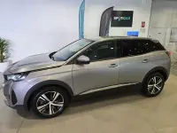 Usado Peugeot 3008 Allure 130 CV (95 kW) 2021 Gris / plata SUV