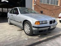 Usado BMW 316 99 CV (72 kW) 1996 Plateado Berlina