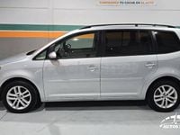 Usado VW Touran Advance 105 CV (77 kW) 2015 Gris / plata Monovolumen