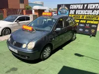 Usado VW Polo Highline 100 CV (73 kW) 2005 Gris / plata Utilitario