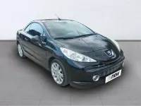 Usado Peugeot 207 CC Sport 110 CV (80 kW) 2007 Negro Descapotable