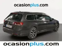 Usado VW Passat Executive 150 CV (110 kW) 2023 Gris Familiar