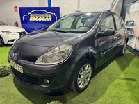 Usado Renault Clio II Dynamique 105 CV (77 kW) 2008 Gris / plata Berlina
