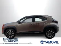 Usado Toyota Yaris Cross Style 116 CV (85 kW) 2024 Gris / plata SUV