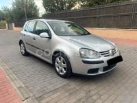 Usado VW Golf IV Conceptline 90 CV (66 kW) 2005 Gris / plata Berlina
