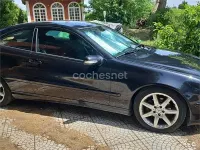 Usado Mercedes C200 122 CV (89 kW) 2005 Negro Berlina