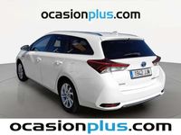 Usado Toyota Auris Touring Sports Active 136 CV (100 kW) 2015 Blanco Familiar