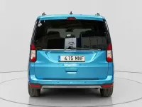 Usado Ford Tourneo Connect Active 122 CV (89 kW) 2024 Azul Monovolumen