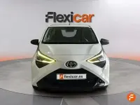 Begagnad Toyota Aygo X-play 72 HK (52 kW) 2022 Vit
