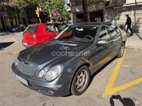 Usado Mercedes E280 Classic 231 CV (169 kW) 2005 Gris / plata Berlina