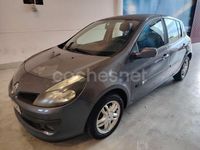 Usado Renault Clio II Dynamique 86 CV (63 kW) 2008 Gris / plata Berlina