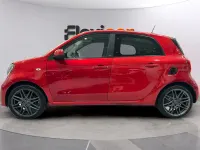Usado Smart ForFour 90 CV (66 kW) 2018 Rojo Utilitario