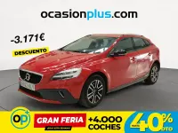Usado Volvo V40 CC Momentum 120 CV (88 kW) 2018 Rojo Familiar