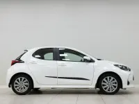 Usado Toyota Yaris Active 116 CV (85 kW) 2022 Blanco Utilitario