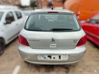 Usado Peugeot 307 136 CV (100 kW) 2005 Gris / plata Berlina