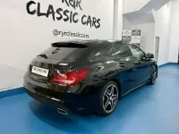 Usado Mercedes C220 AMG line 177 CV (130 kW) 2015 Negro Familiar