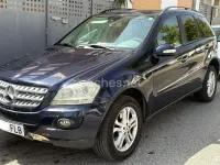 Usado Mercedes ML280 190 CV (139 kW) 2007 Azul SUV
