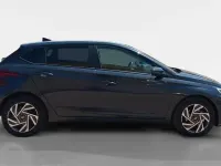 Nuevo Hyundai i20 101 CV (74 kW) 2025 Gris / plata Utilitario