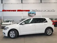 Usado VW Golf VII 110 CV (80 kW) 2018 Blanco Berlina