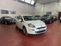 Usado Fiat Punto Pop 75 CV (55 kW) 2015 Blanco Utilitario