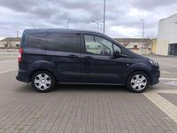 Usado Ford Tourneo Courier Sport 102 CV (75 kW) 2016 Azul Monovolumen