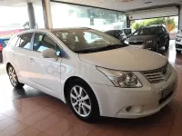 Usado Toyota Avensis Advance 150 CV (110 kW) 2011 Blanco Familiar