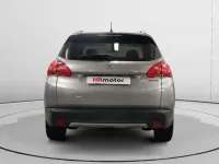 Usado Peugeot 2008 Style 83 CV (61 kW) 2016 Gris SUV