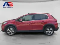 Usado Peugeot 2008 Allure 130 CV (95 kW) 2019 Rojo SUV