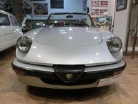 Usado Alfa Romeo Spider Quadrifoglio Verde 128 CV (94 kW) 1989 Plateado Descapotable