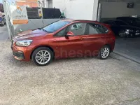 Usado BMW 225 Active Tourer iPerformance 224 CV (164 kW) 2019 Naranja Monovolumen