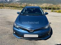 Usado Toyota Auris Active 90 CV (66 kW) 2016 Azul Berlina
