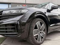 Usado VW Touareg R 462 CV (339 kW) 2024 Negro SUV