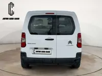 Usado Citroën Berlingo Feel 102 CV (75 kW) 2019 Blanco Monovolumen