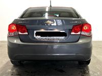 Usado Chevrolet Cruze LS 124 CV (91 kW) 2011 Gris / plata Berlina