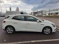 Usado Renault Mégane Business 90 CV (66 kW) 2018 Blanco Berlina