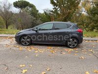 Usado Kia Ceed GT GT-Line 136 CV (100 kW) 2018 Gris / plata Berlina