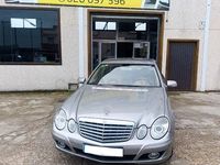 Usado Mercedes E220 Elegance 170 CV (125 kW) 2006 Beige Berlina