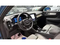 Usado Volvo XC40 Core 2024 Azul SUV