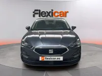 Usado Seat Leon Style 131 CV (96 kW) 2021 Gris Berlina