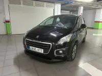 Usado Peugeot 3008 Access 120 CV (88 kW) 2014 Negro Familiar
