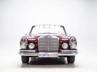 Usado Mercedes 220 SE 120 CV (88 kW) 1965 Burdeos Descapotable