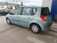 Usado Renault Scenic E-Tech 105 CV (77 kW) 2007 Gris / plata Monovolumen