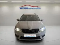 Usado Skoda Octavia RS 184 CV (135 kW) 2014 Gris / plata Familiar