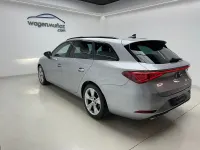 Usado Seat Leon FR 150 CV (110 kW) 2022 Gris / plata Familiar