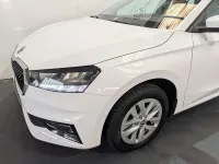 Usado Skoda Fabia Ambition 95 CV (69 kW) 2023 Blanco Utilitario