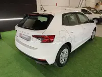Usado Skoda Fabia Essence 80 CV (58 kW) 2023 Blanco Utilitario