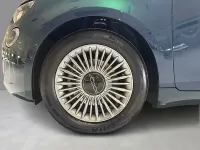 Nuevo Fiat 500 Icon 65 CV (47 kW) 2026 Verde Utilitario