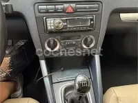 Usado Audi A3 Ambiente 140 CV (102 kW) 2005 Azul Utilitario